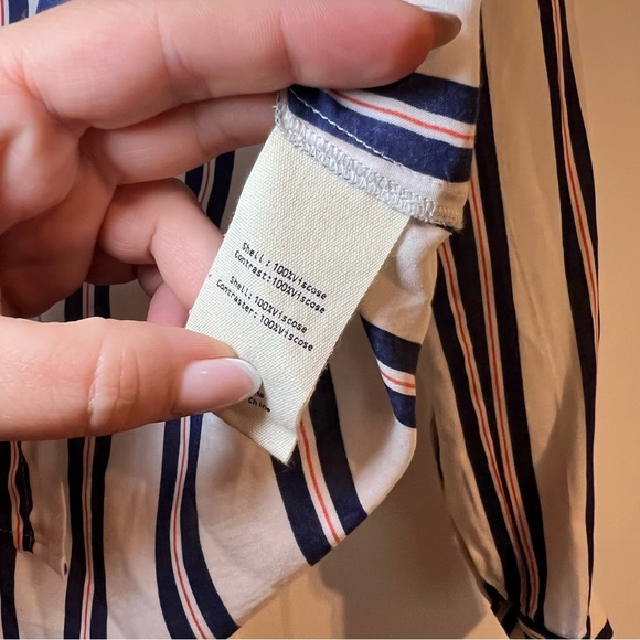 #69 L'AGENCE HOLLY LONG SLEEVE MULTI STRIPED BLOUSE $295 - Picture 4 of 4
